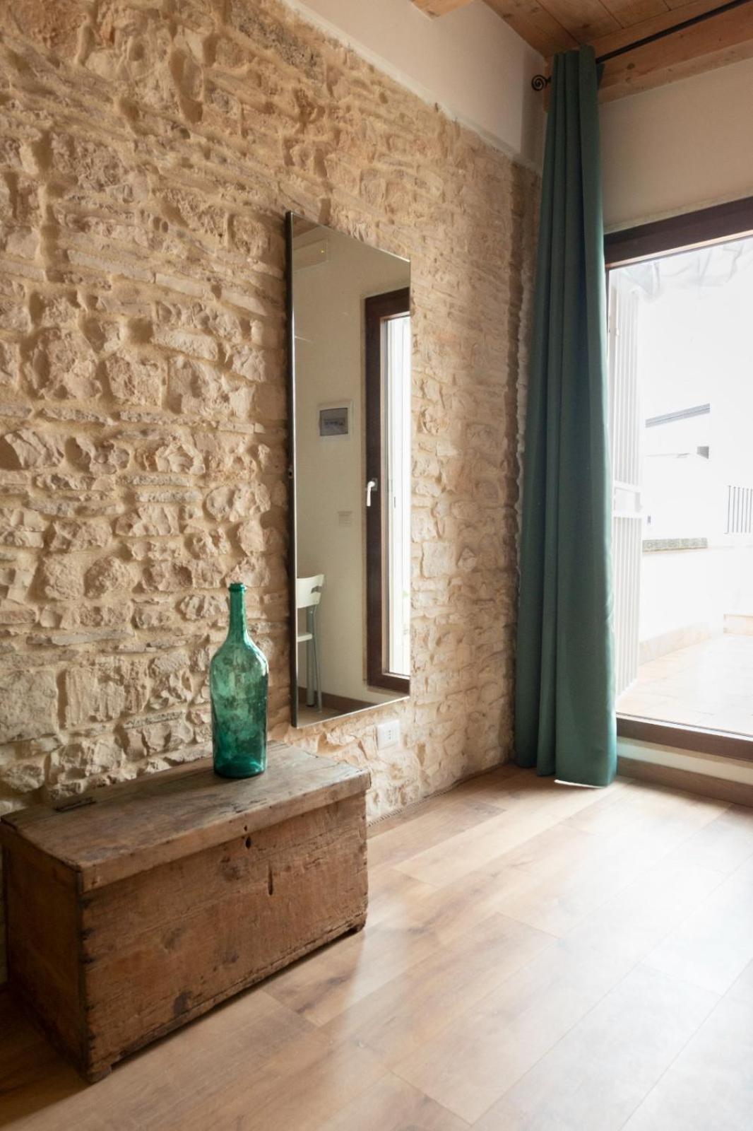 Hotel Palazzo Rizzi Dimora Dei Templari Bitetto Exterior foto